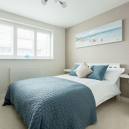 Stunning 2 Bed Apartment, Fabulous Sea View & 2 Minutes To Beach With Parking Bournemouth Zewnętrze zdjęcie